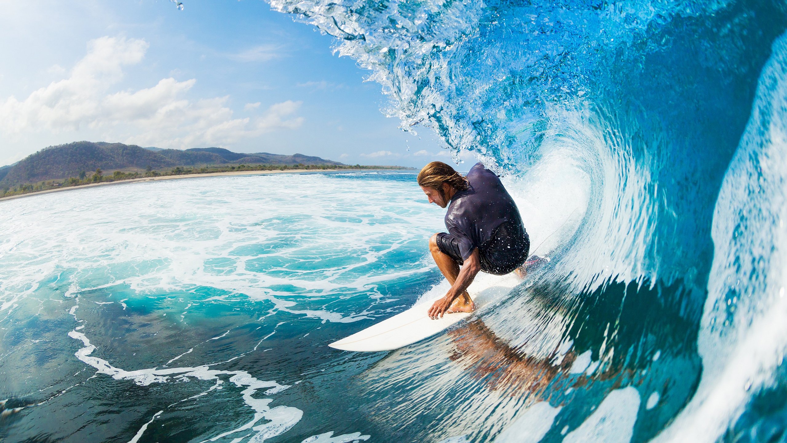 “跑酷赛场:东安湖体育公园成为极限运动的全新战场”