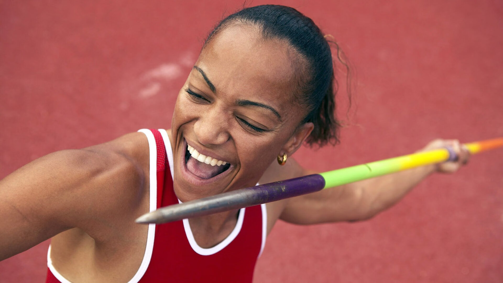 英国男子接力选手配合默契赢得掌声，英国男子4x100米接力